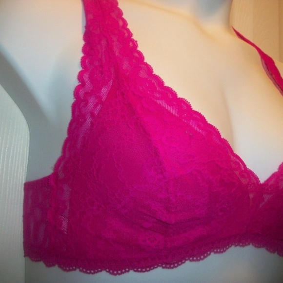 VICTORIA'S SECRET Lace T-Back Bralette Size Large - Picture 3 of 7